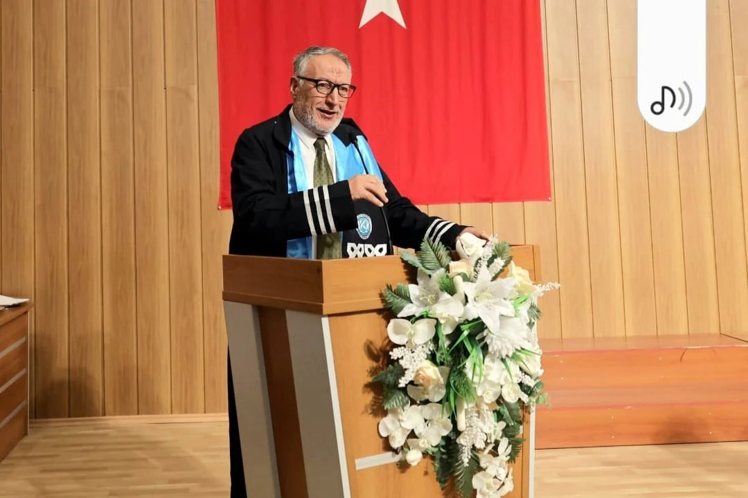KAYÜ- Develi Sosyal ve Beşeri Bilimler Fakültesi üçüncü mezunlarını verdi

