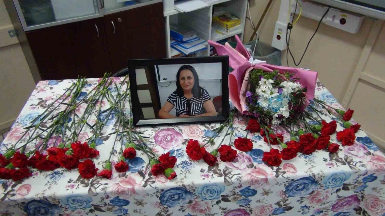 Kazada hayatını kaybeden Gülşen öğretmenin okulunda hüzün
