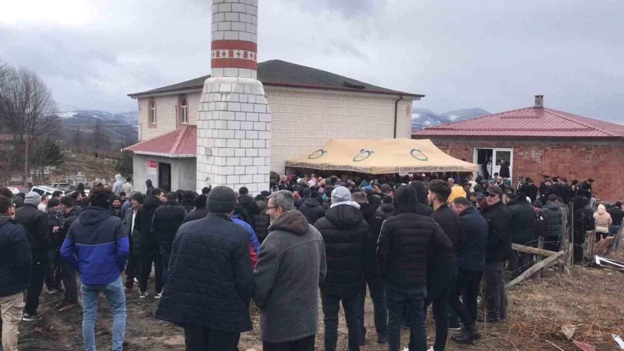 Kazada hayatını kaybeden uzman çavuş son yolculuğuna uğurlandı