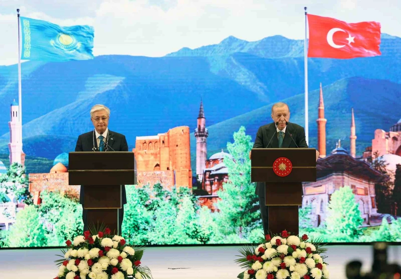 Kazakistan Cumhurbaşkanı Tokayev: &quot;Türkiye, Cumhurbaşkanı Erdoğan liderliğinde altın asrını yaşıyor&quot;
