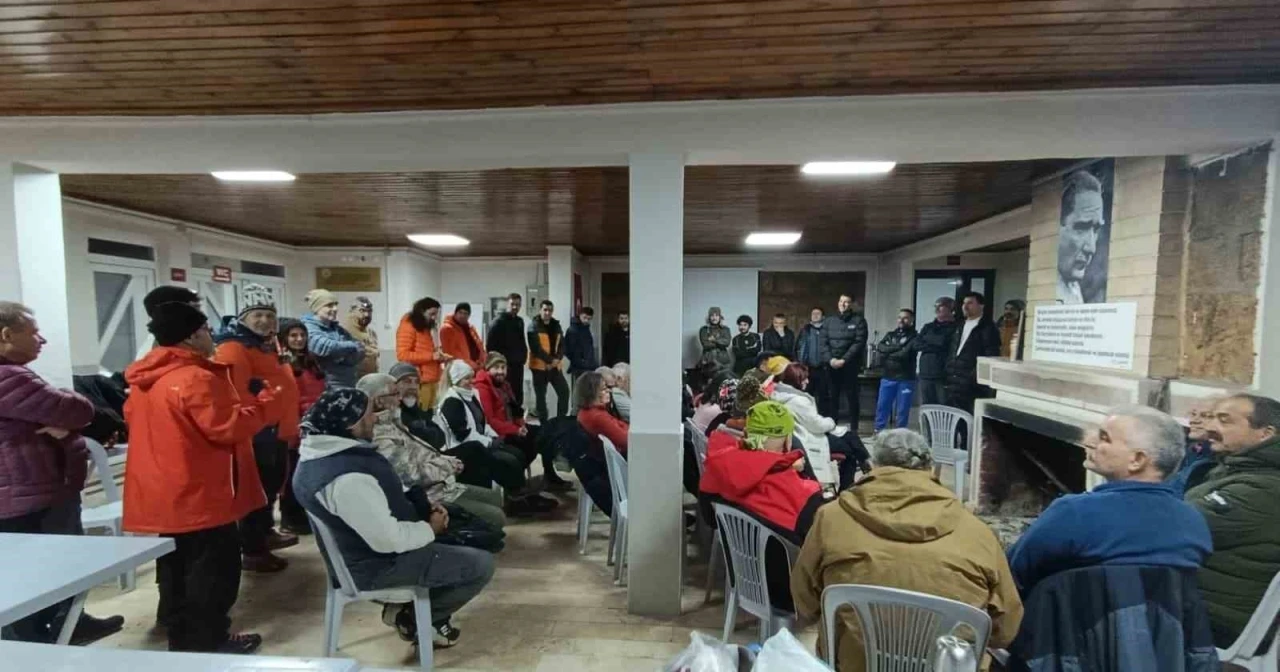 Kazıkbeli Savaşı anısına Honaz Dağı&rsquo;na zirve tırmanışı
