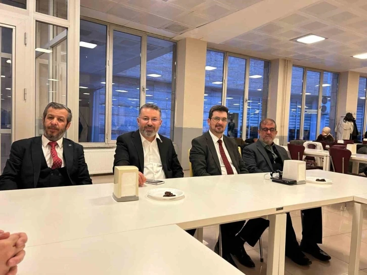 KBÜ Rektör Kırışık bin öğrenciyle iftarda bir araya geldi
