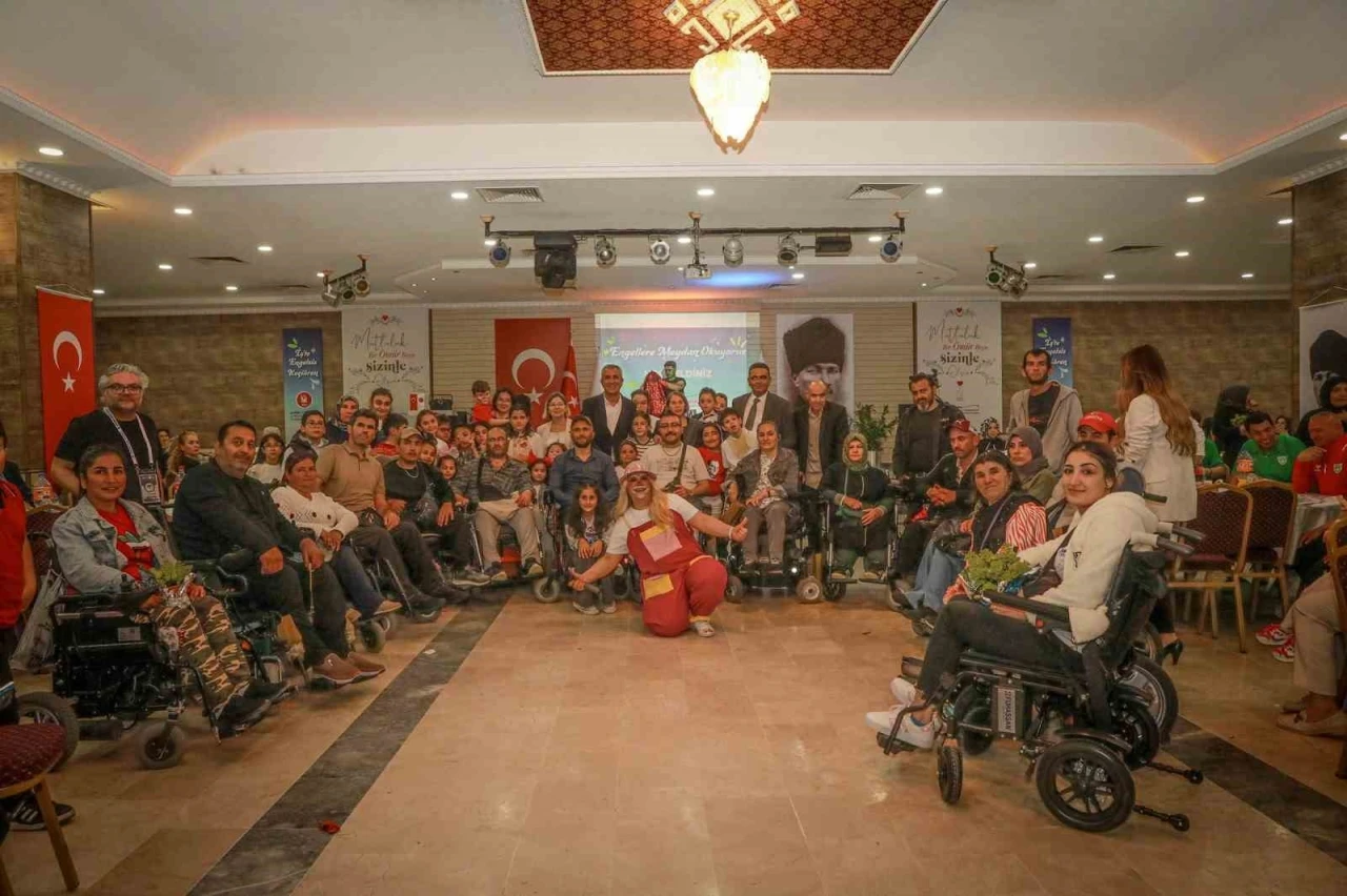 Keçiören’de ‘Engelliler Haftası’ ve ‘Anneler Günü’ birlikte kutlandı
