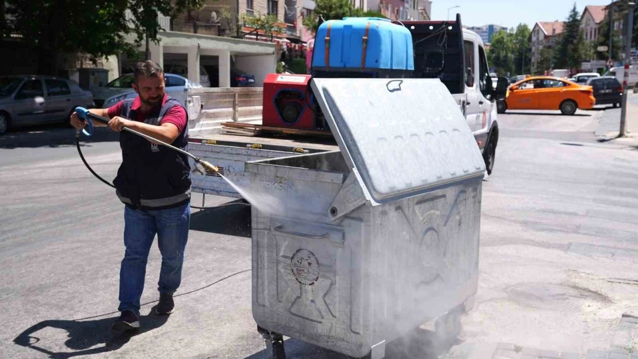 Keçiören’de haşere ve sineklere karşı önlem
