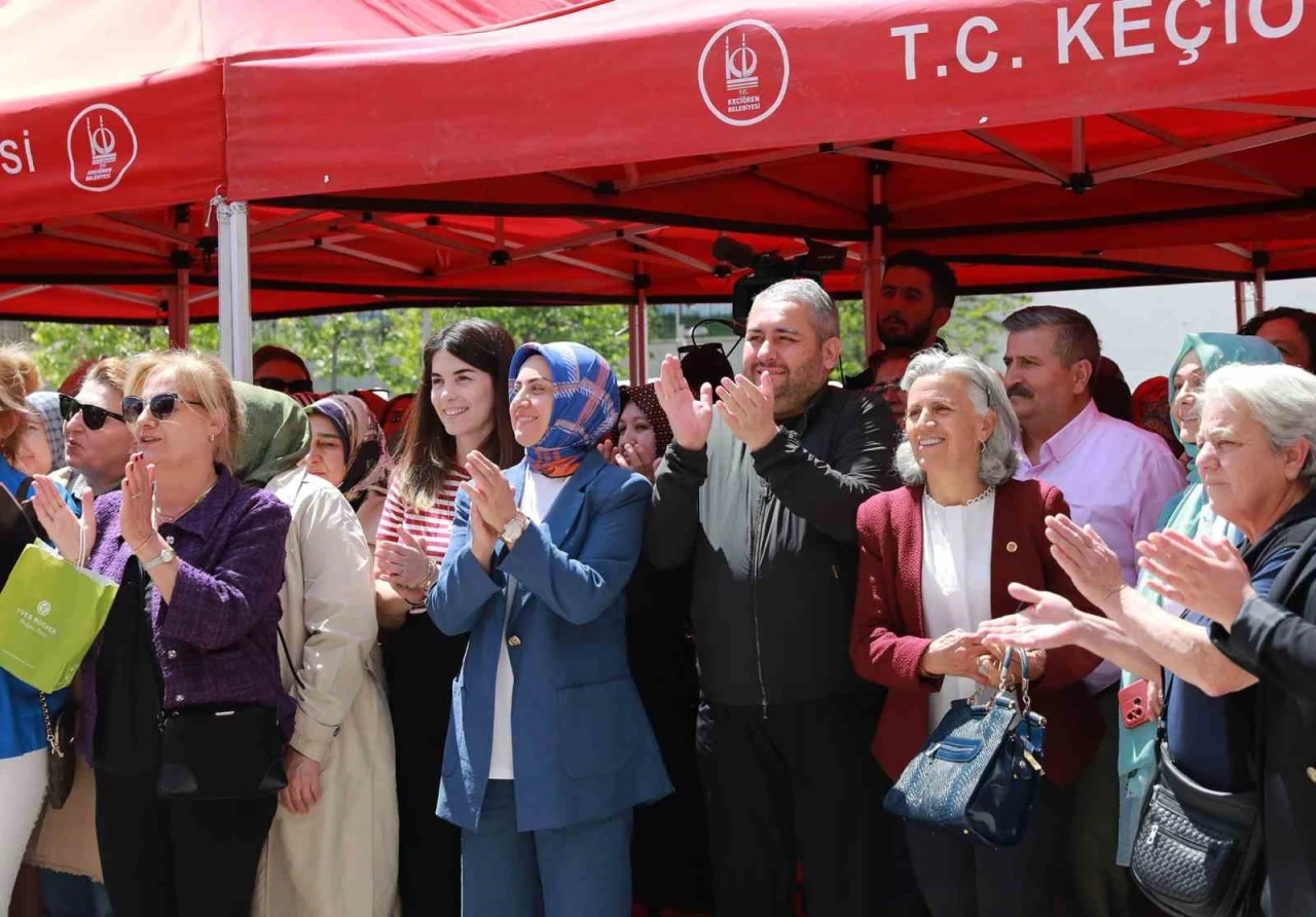 KEÇMEK yılsonu sergisi ziyarete açıldı
