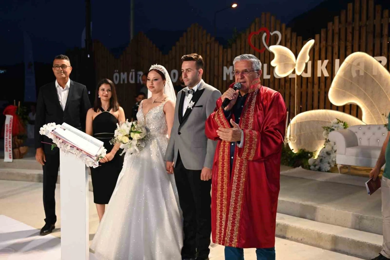 Kemer’de kır düğünlerinin yeni adresi Kındılçeşme
