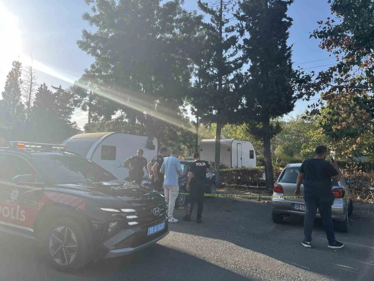 Kendisine küfreden arkadaşını silahla vurdu
