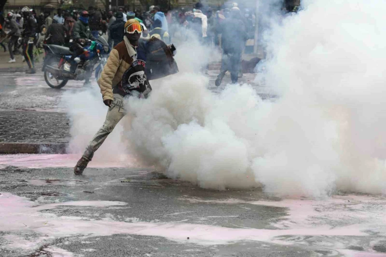 Kenya’da sokaklar karıştı: 56 yaralı
