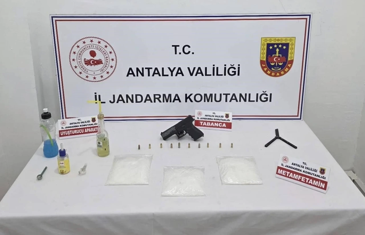 Kepez’de uyuşturucu operasyonu
