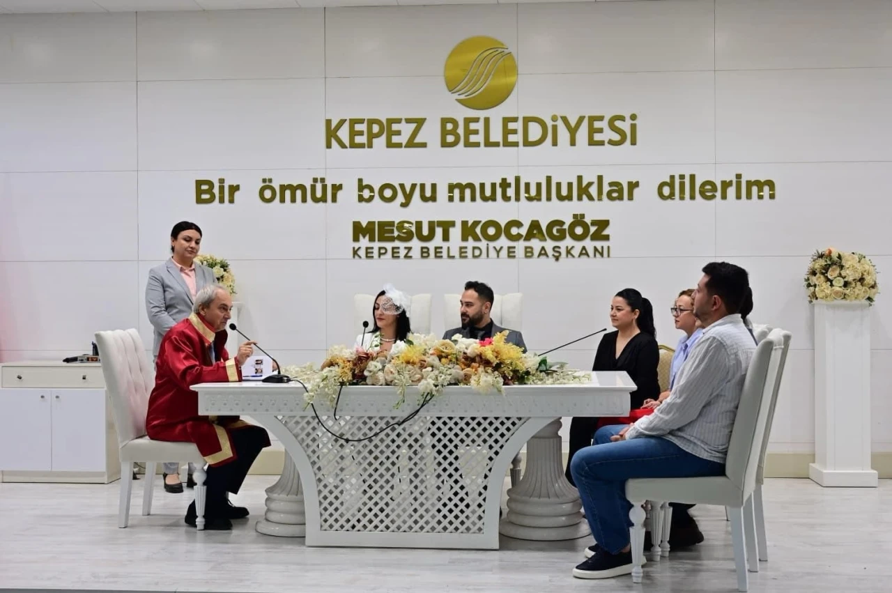 Kepez’de yılın son özel gününde nikah yoğunluğu
