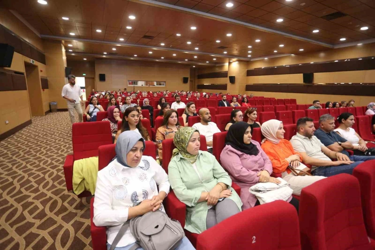 Kepez’den kreş personeline yeni eğitim öğretim dönemi öncesi "İş Güvenliği Semineri"