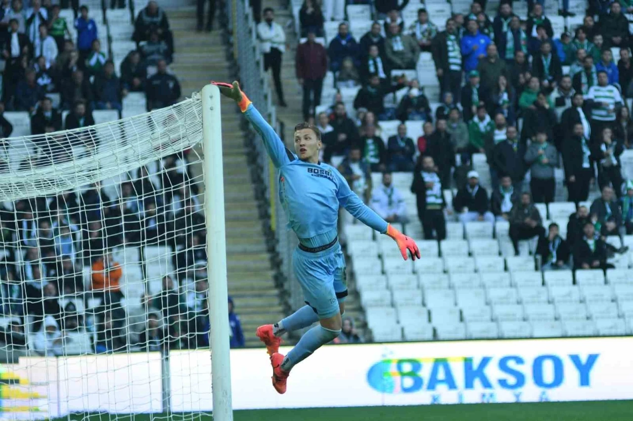 Kerem Matışlı Bursaspor kalesinde güven veriyor
