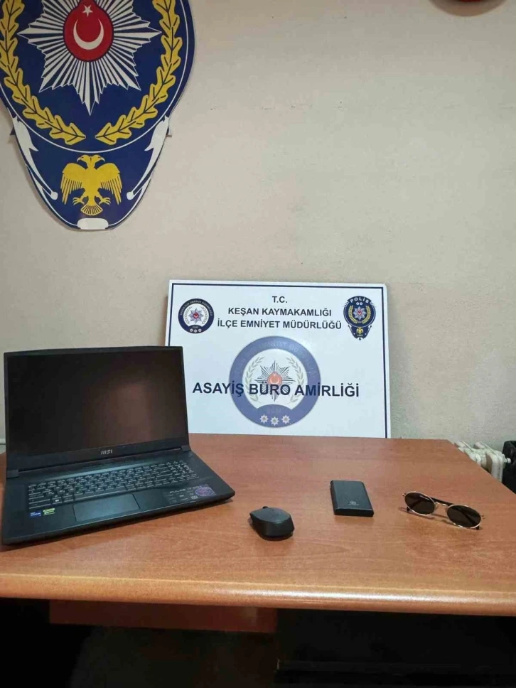Keşan’da araçtan bilgisayar ve güneş gözlüğü çalan şüpheli yakalandı
