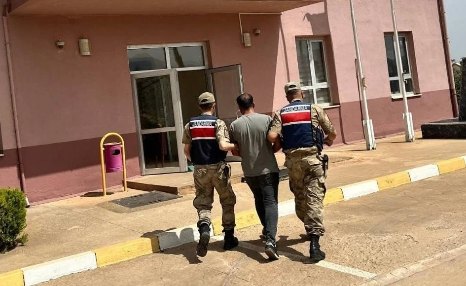 Kesinleşmiş 22 yıl cezayla aranan hükümlü yakalandı
