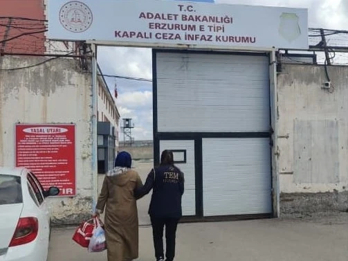 Kesinleşmiş hapis cezası bulunan 2 şahıs yakalandı
