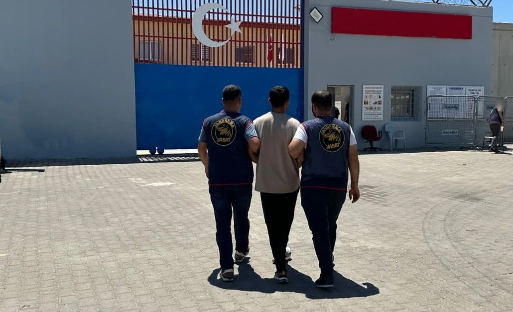 Kesinleşmiş hapis cezası bulunan 5 ş&uuml;pheli yakalandı
