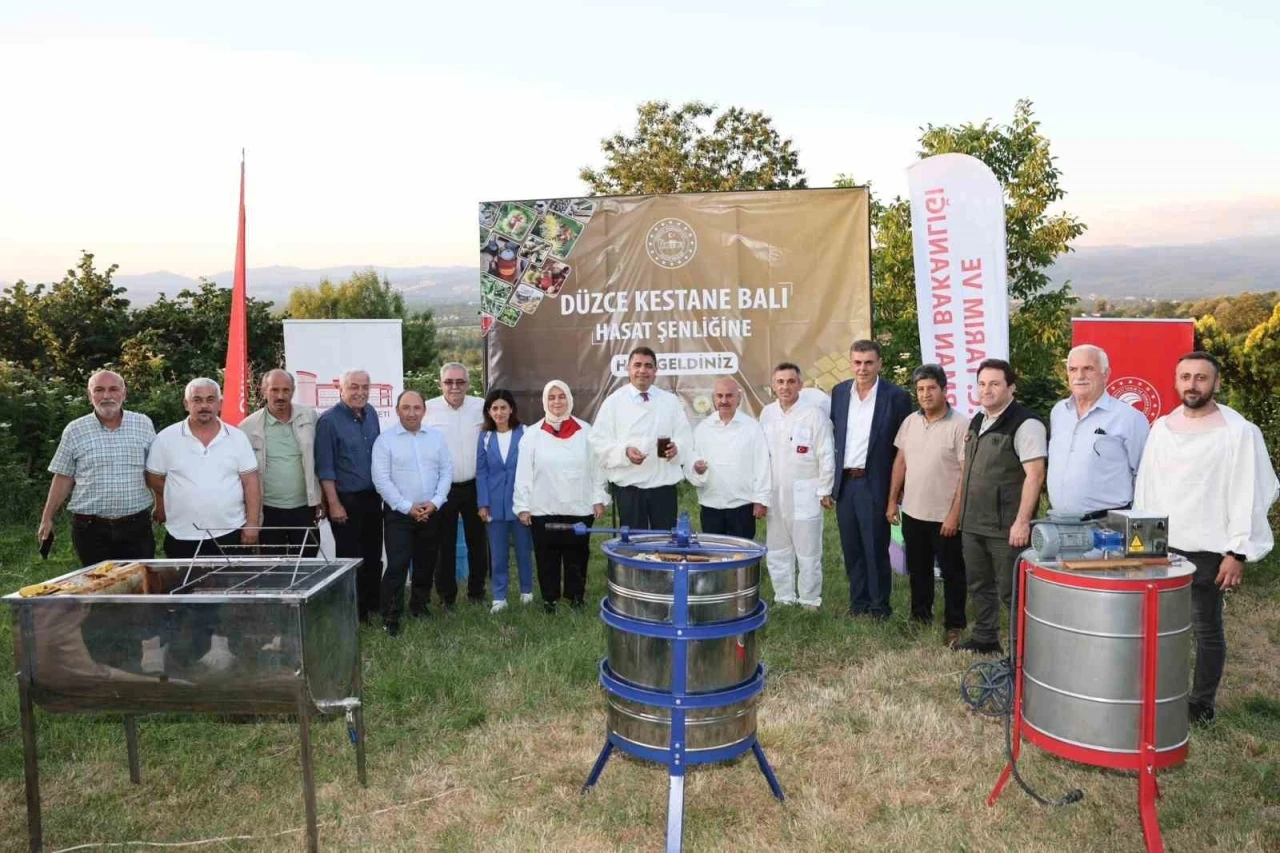 Kestane balı hasadı yapıldı
