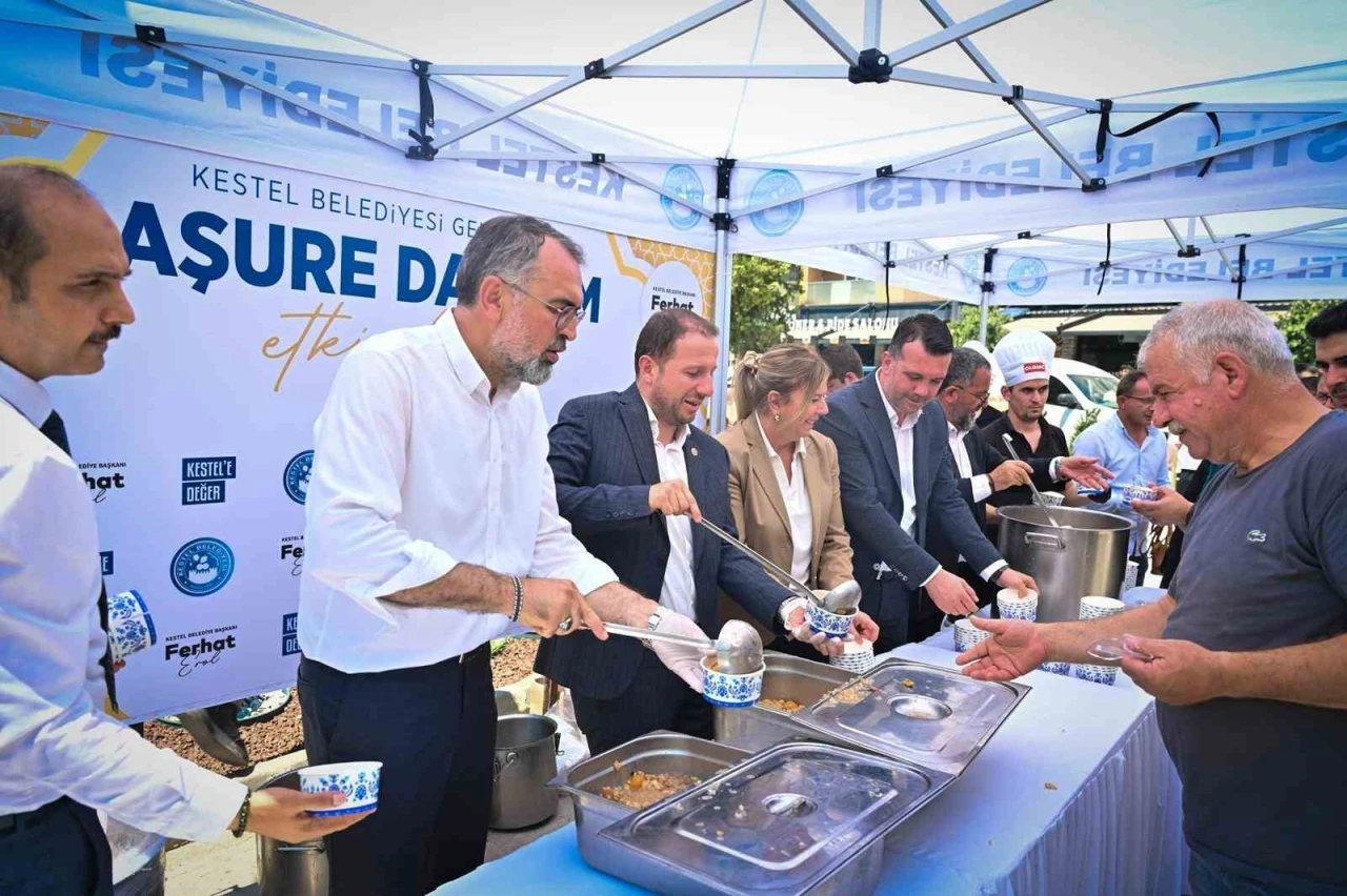 Kestel&rsquo;de Muharrem Ayı bereketi paylaşıldı
