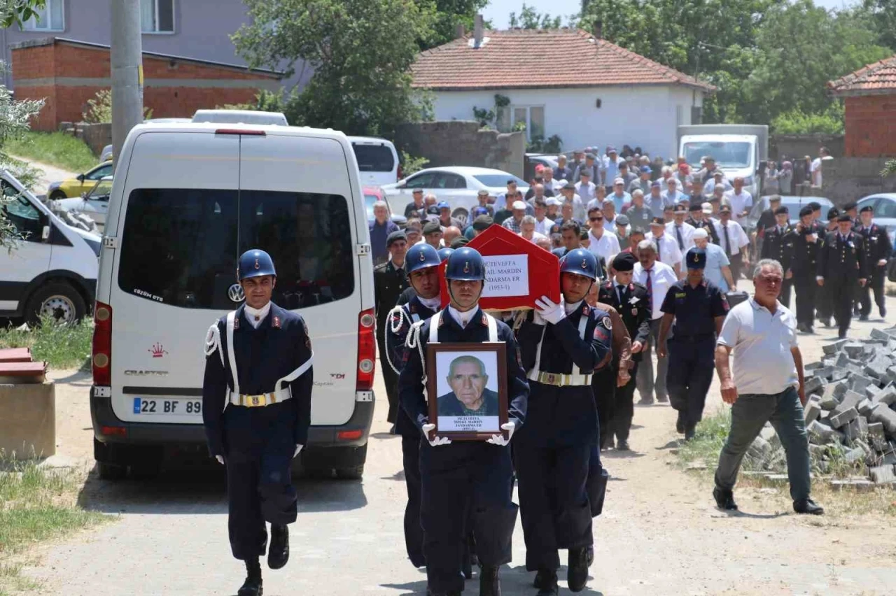Kıbrıs gazisi İsmail Mardin, Edirne’de son yolculuğuna uğurlandı
