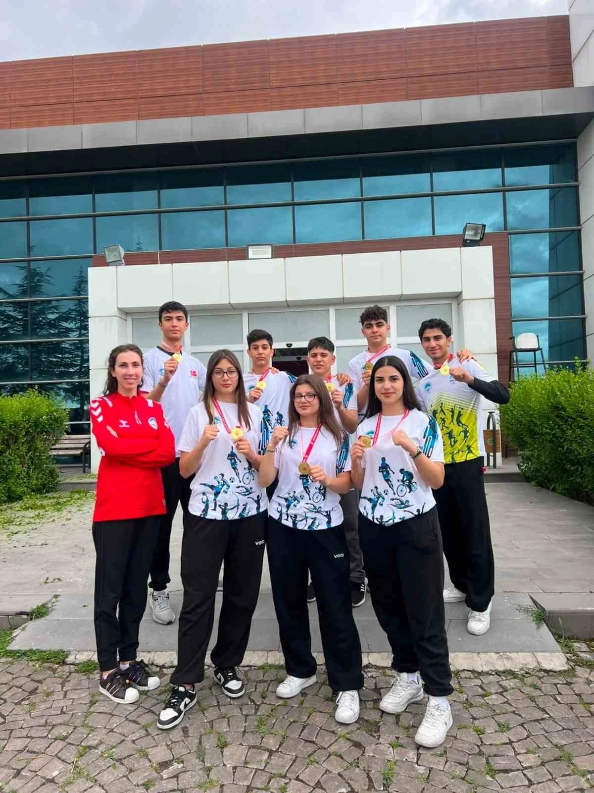 Kick boksta zirve Spor A.Ş.&rsquo;nin

