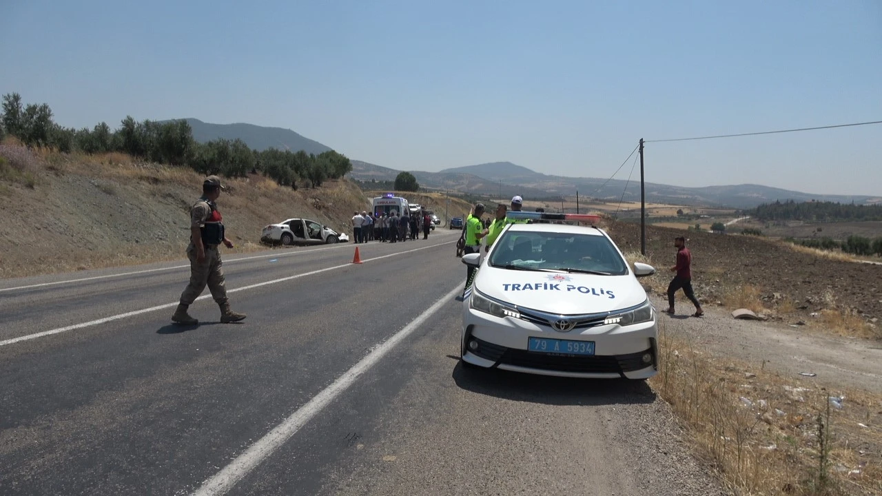 Kilis-Hatay  yolunda çift taraflı kaza: 8 yaralı
