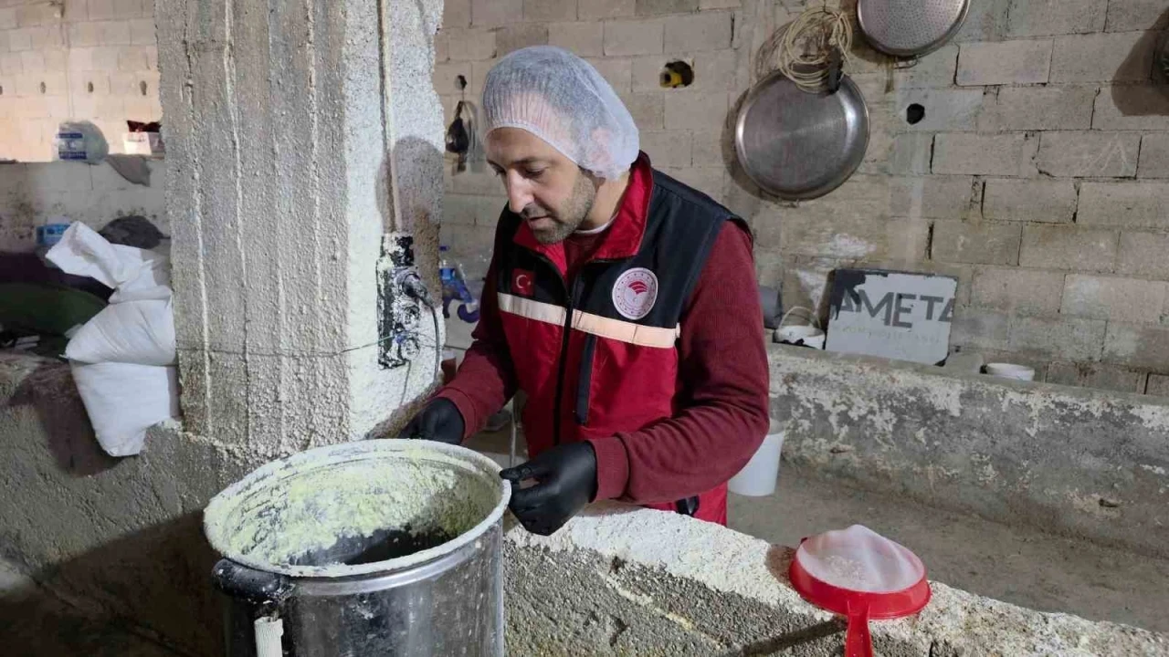 Kilis’te kaçak süt ürünü üretimi yapan işletmeye 315 bin TL ceza
