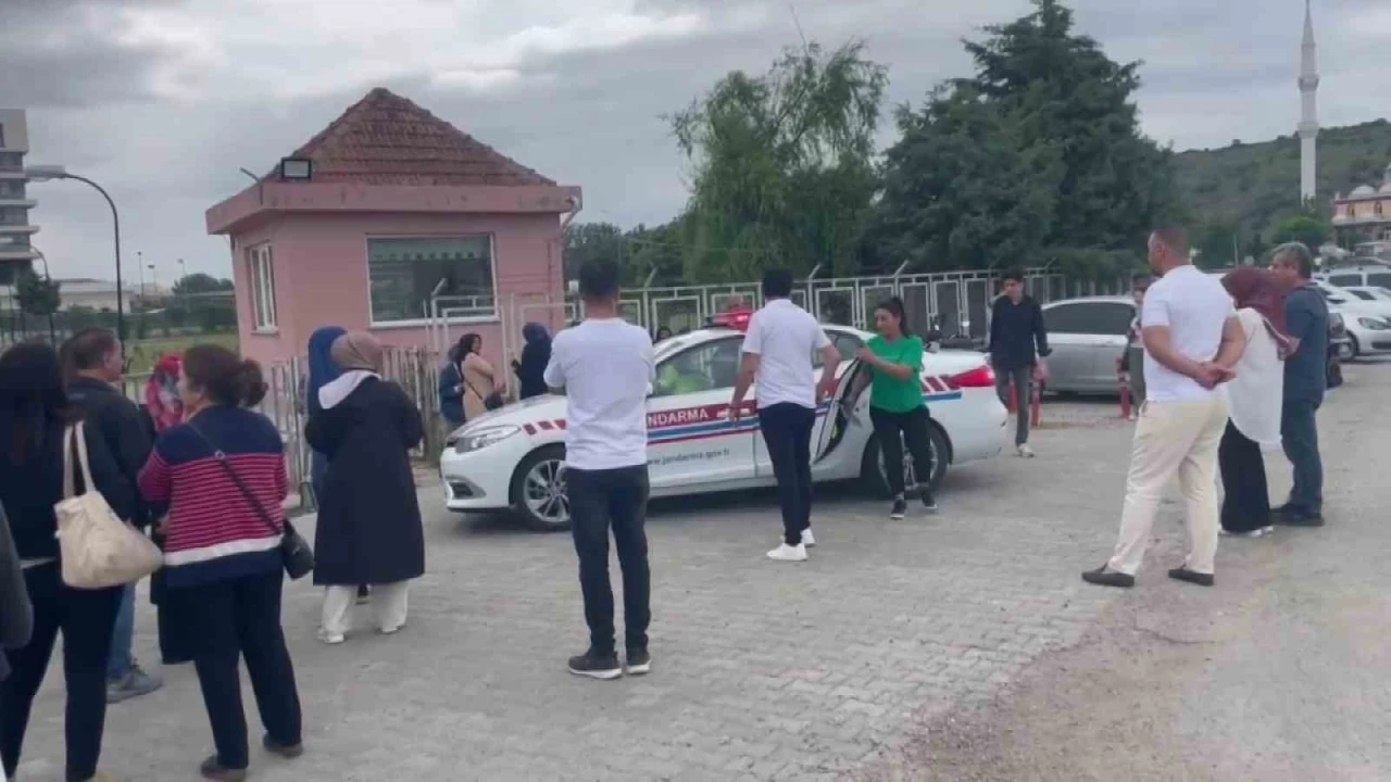 Kimliğini unutan öğrenciyi sınava Samsun jandarması yetiştirdi
