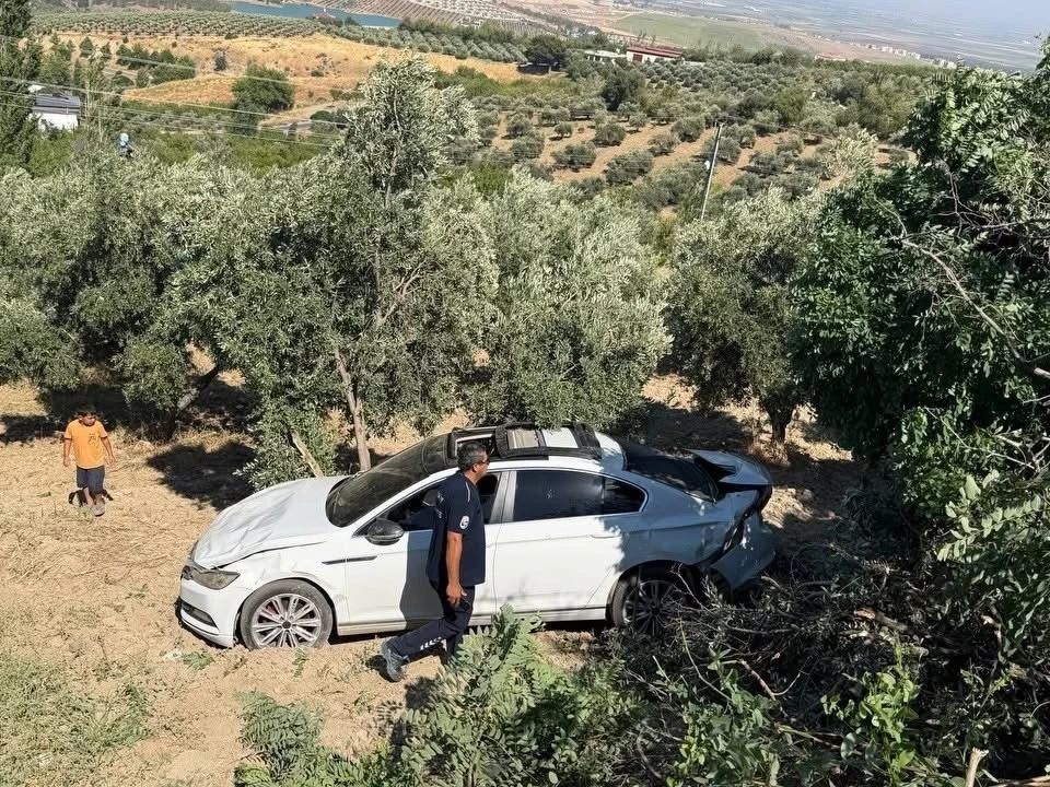 Kırıkhan&rsquo;da iki aracın karıştığı trafik kazası: 1 yaralı
