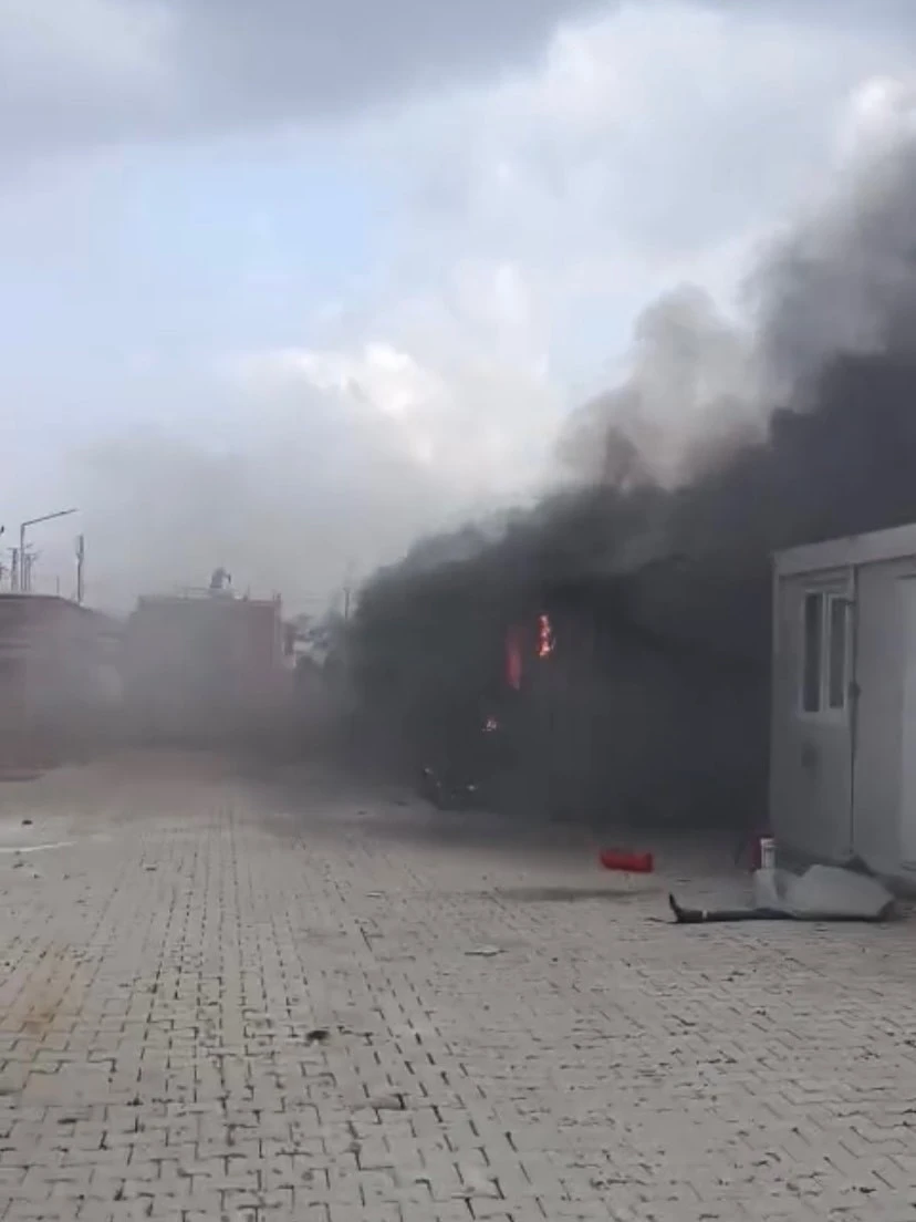 Kırıkhan&rsquo;da konteyner yangını
