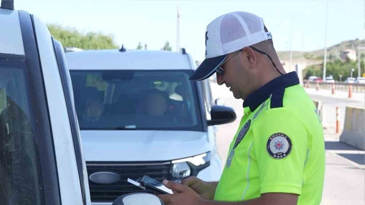 Kırıkkale’de bir haftada yapılan şok uygulamalarda 8 aranan şahıs yakalandı
