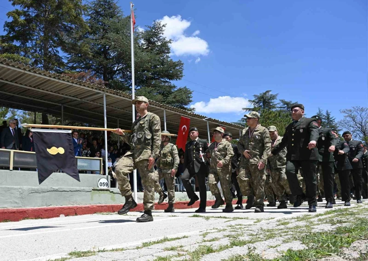Kırıkkale’de engelliler bir günlük askerlik sevinci yaşadı
