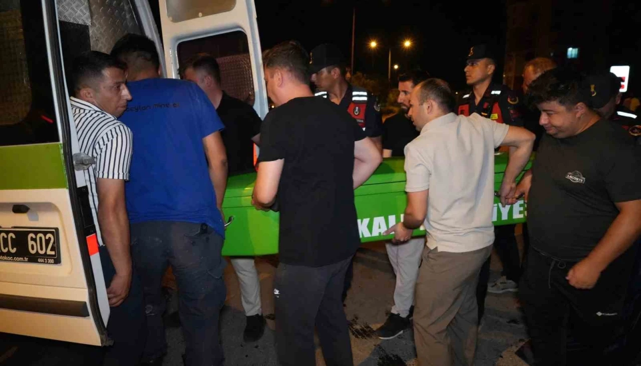Kırıkkale&rsquo;de motosiklet ile otomobil &ccedil;arpıştı: Uzman &ccedil;avuş hayatını kaybetti
