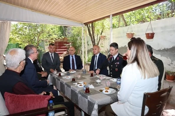 Kırıkkale Vali Yardımcısı Kurnaz’dan şehit ailesine ziyaret
