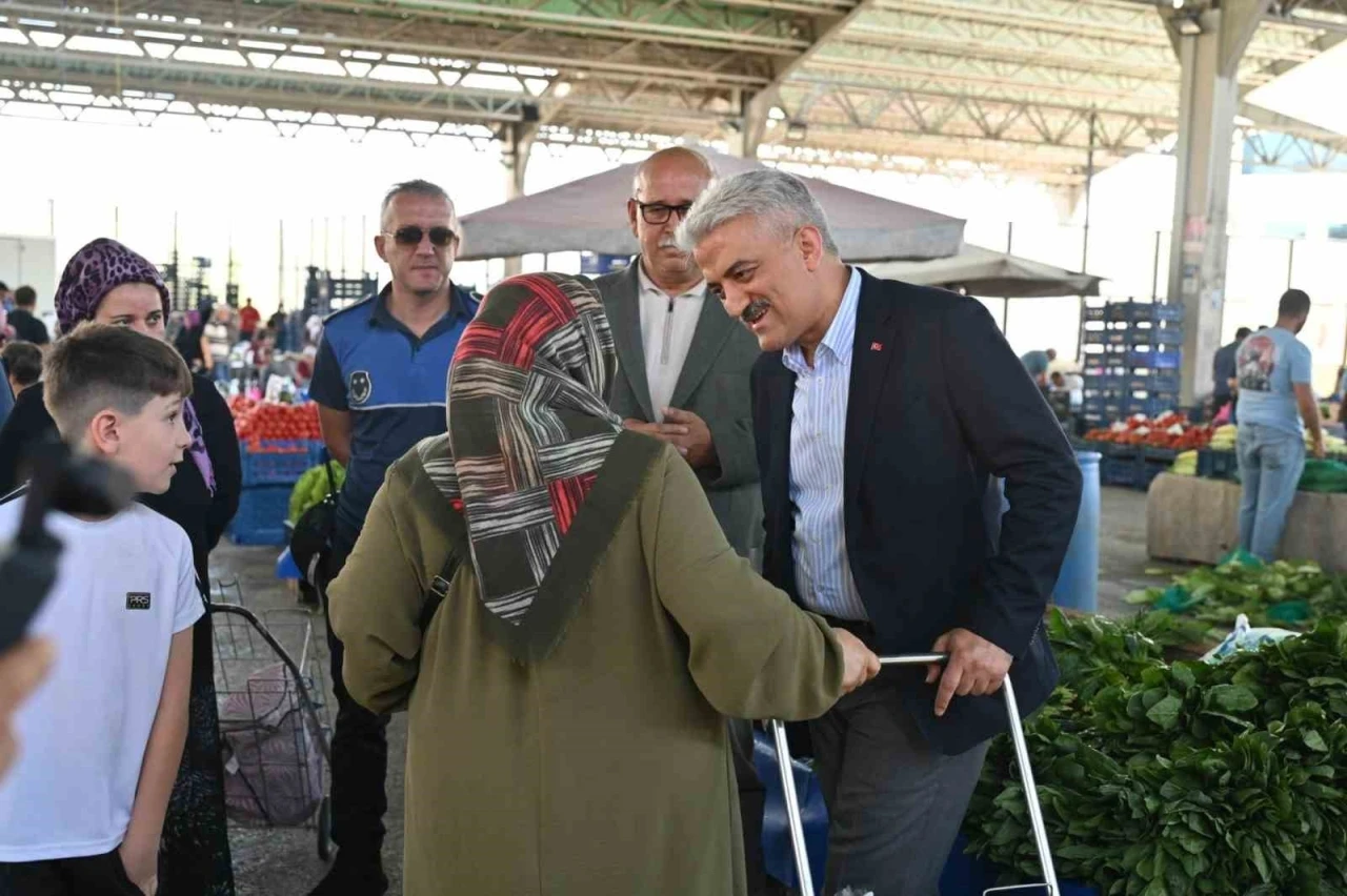 Kırıkkale Valisi Makas’tan pazarcı esnafına ziyaret
