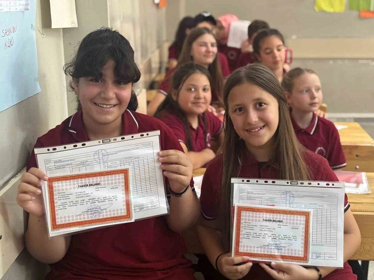 Kırklareli&rsquo;de 53 bin 822 &ouml;ğrenci karne heyecanı yaşadı

