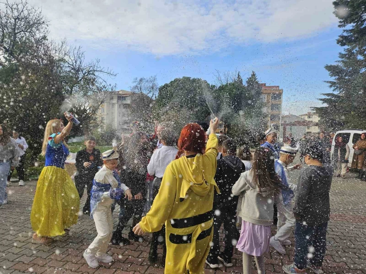 Kırklareli’nde koruma altındaki çocuklara sünnet düğünü
