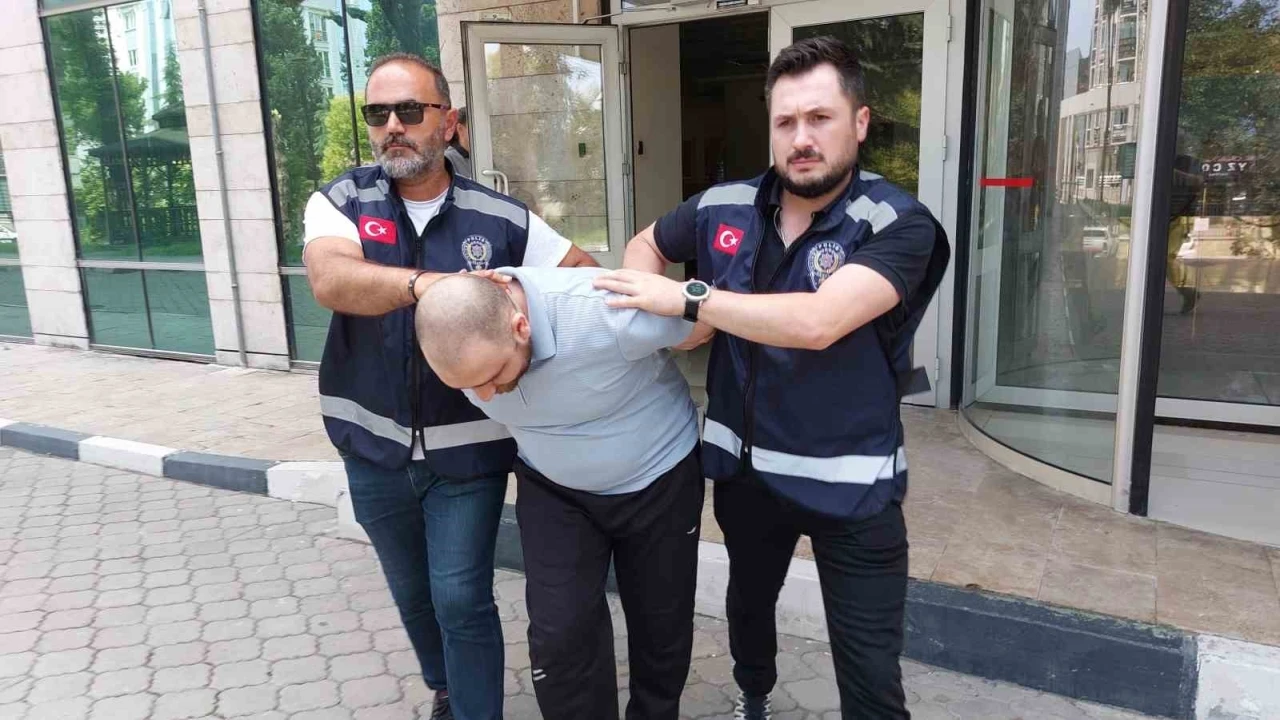 Kırmızı bültenle aranan cinayet şüphelisi tutuklandı

