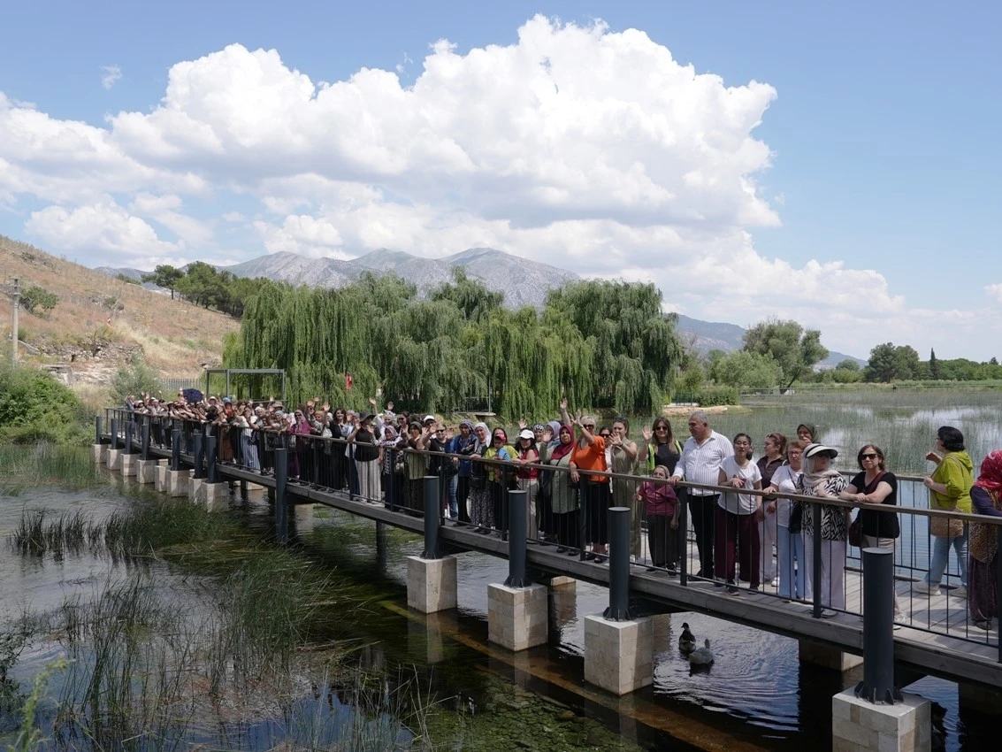 Kırsaldaki kadınları Denizli&rsquo;nin değerleriyle buluşuyor
