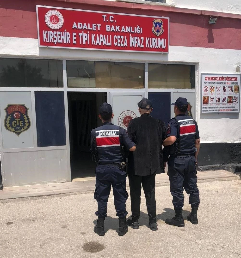Kırşehir’de &quot;yağma&quot; suçundan aranan firari hükümlü yakalandı
