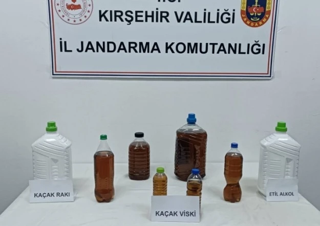 Kırşehir&rsquo;de sahte i&ccedil;ki operasyonu: 20 litre alkol ele ge&ccedil;irildi
