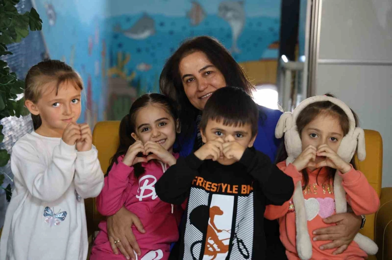 Kırşehir’de yılın öğretmeni seçilen Gülsen Arıcı Güvenç: &quot;Eğitim anaokulunda başlar&quot;
