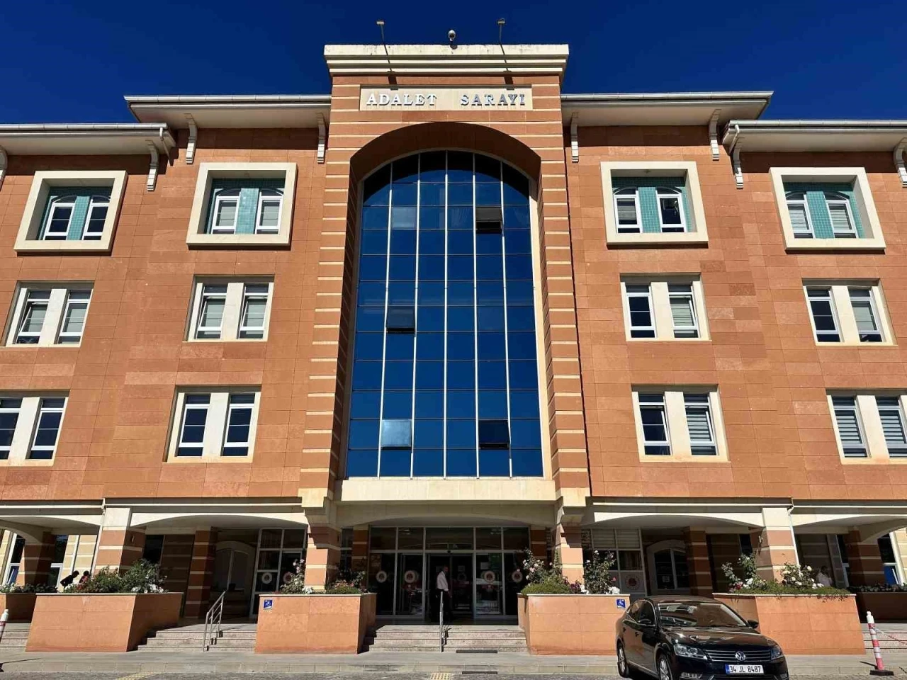 Kız meselesi cinayetinde 2 sanığa hapis cezası
