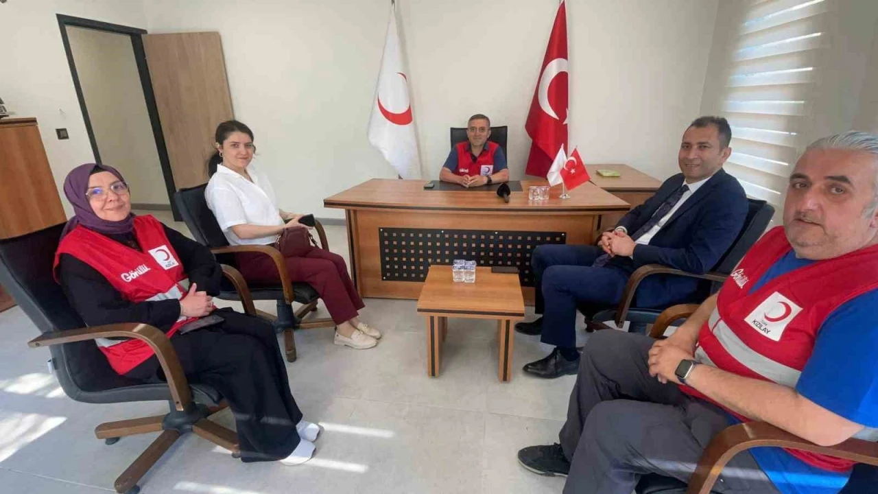 Kızılay Başkanı Yalçın’a hayırlı olsun ziyareti
