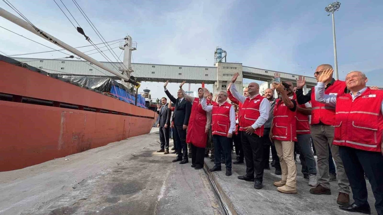 Kızılay Genel Başkanı Fatma Meriç Yılmaz:
