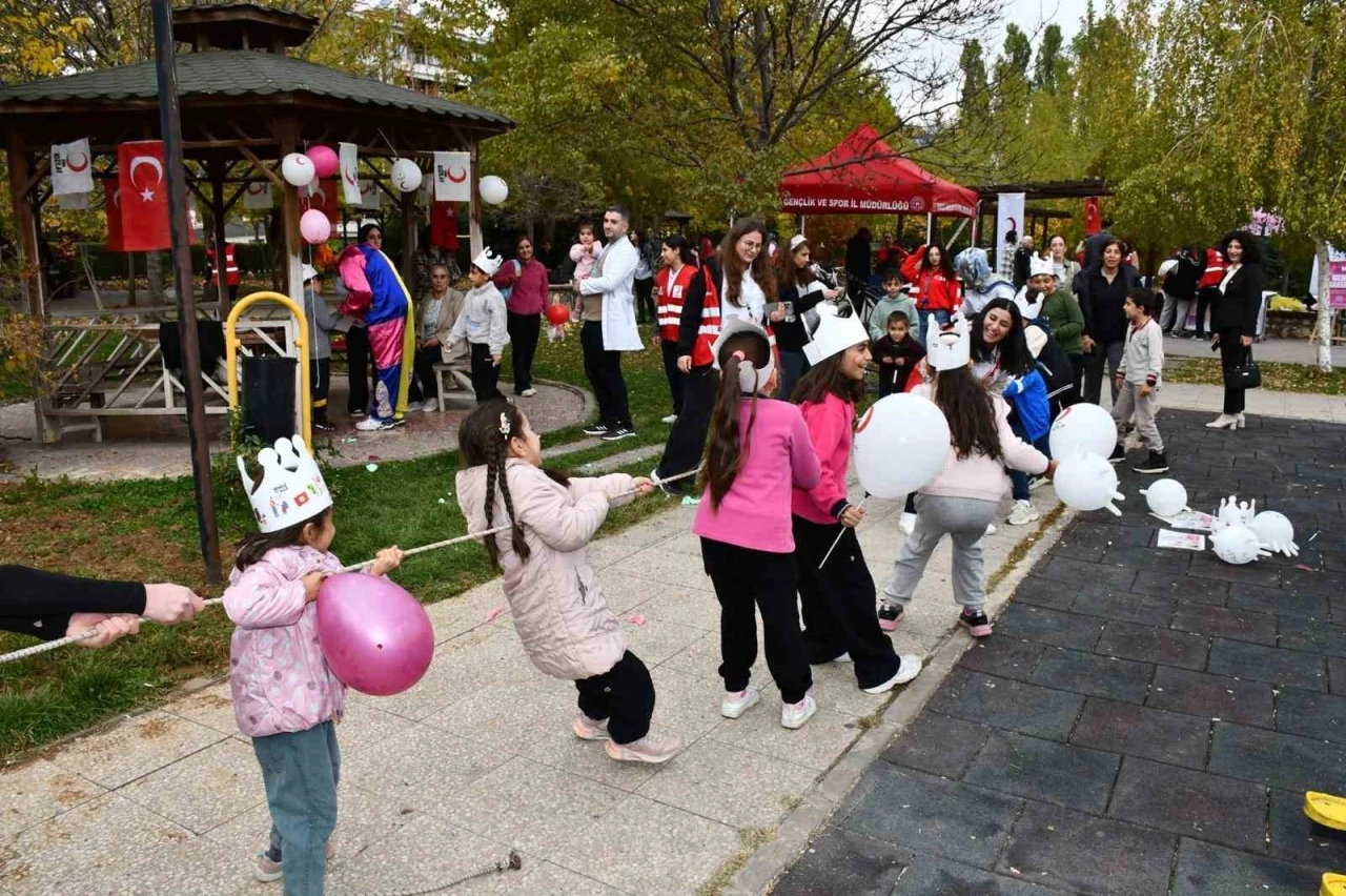 Kızılay Haftası, Tunceli’de yoğun katılımla kutlandı
