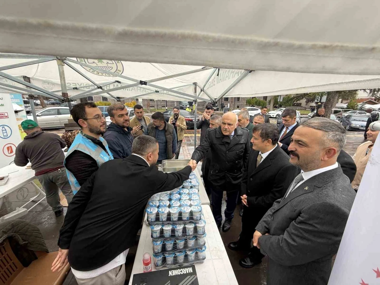 Kızılcahamam’dan Gazze’ye Kardeşlik Köprüsü yardım sergisi açıldı
