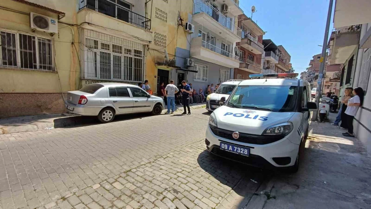 Kızını uyandıramadı, uykusunda hayatını kaybetti
