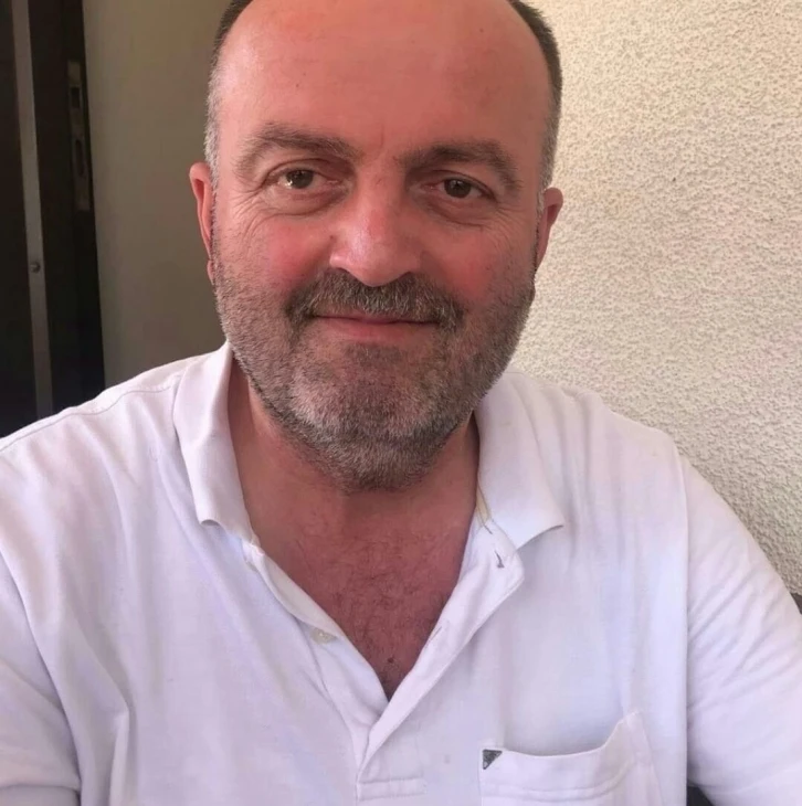 Kızının nişan g&uuml;n&uuml;nde kalp krizi ge&ccedil;irmişti acı haber geldi
