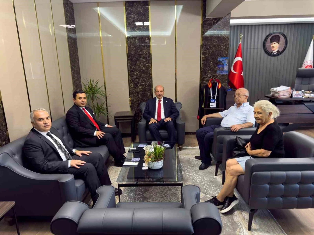 KKTC 5. Cumhurbaşkanı Tatar, Anamur Adalet Sarayını ziyaret etti
