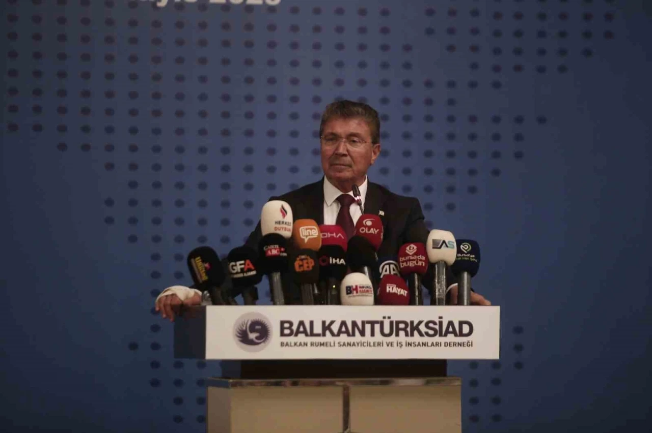 KKTC Başbakanı Üstel Bursa’da iş insanlarıyla buluştu
